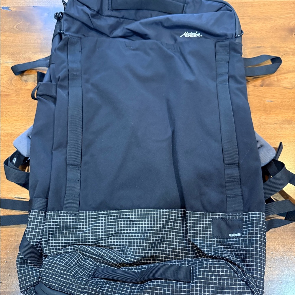 Matador - Globerider 45L Travel Backpack - Black and Gray